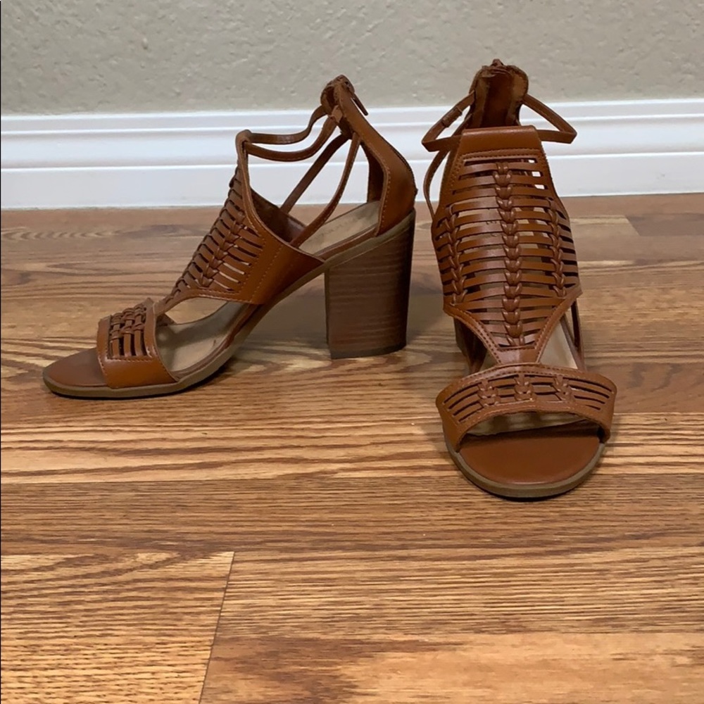 Tan strappy sandals